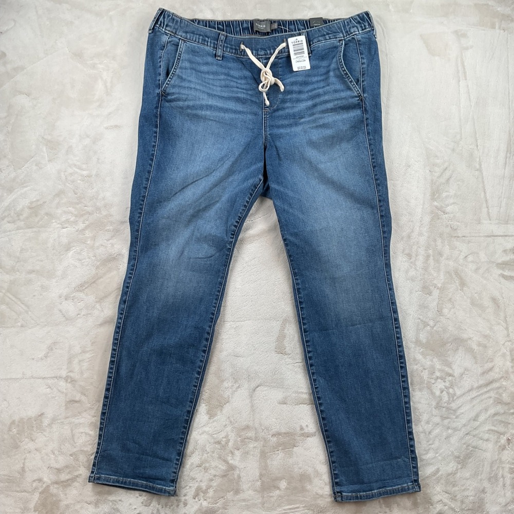 Torrid Weekend Boyfriend Straight Super Soft Mid Rise Astral Jeans 2R